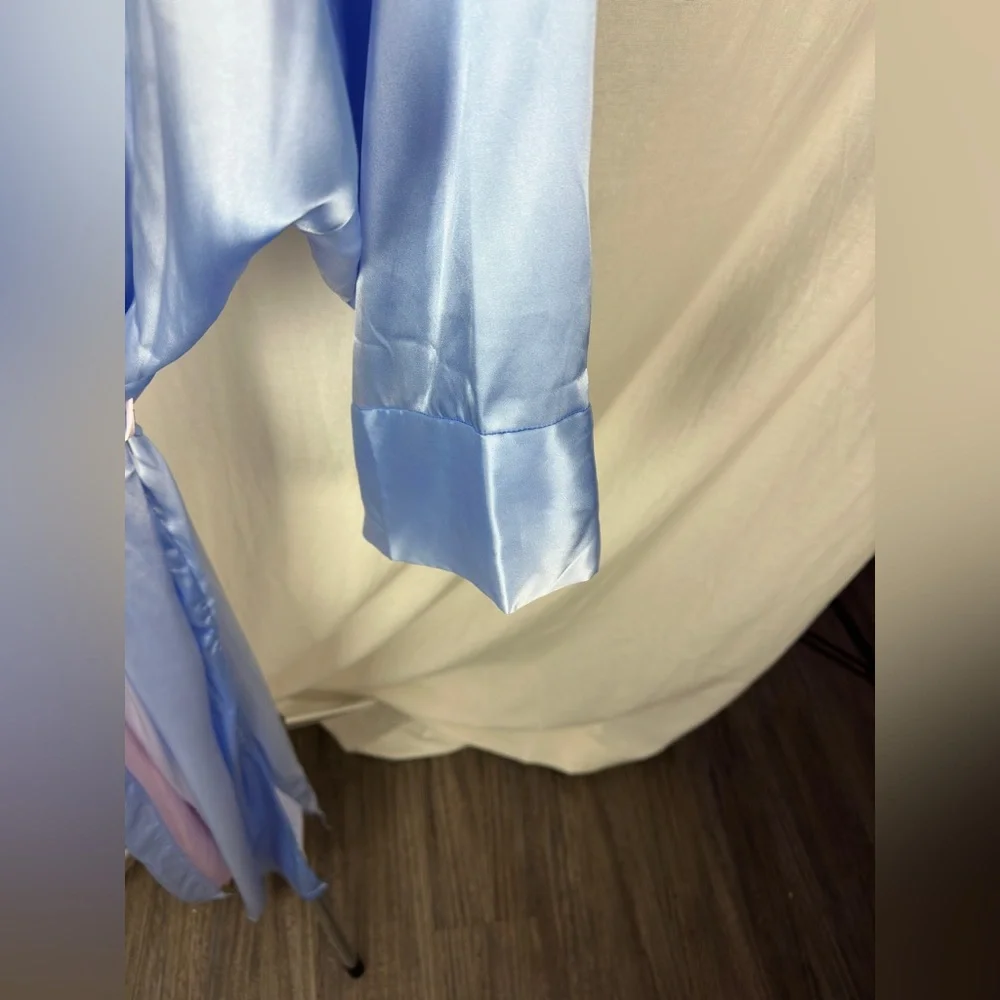 In Bloom By Jonquil Pink & Blue Ombré Satin Robe Size Medium/Large (8-14) NWT - Picture 10 of 15